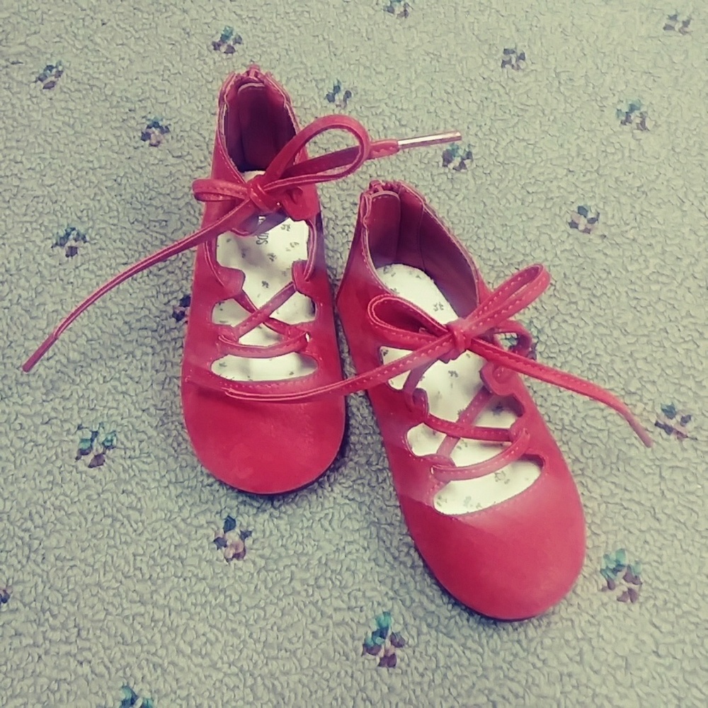 RED LACE UP ZIPPERED LITTLE GIRL SHOES